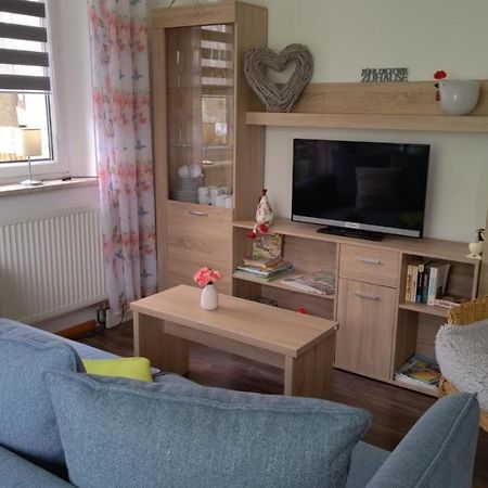 Helenes Ferienwohnung Auf Dem Bauernhof - Lausitzer Seenland Lauta المظهر الخارجي الصورة