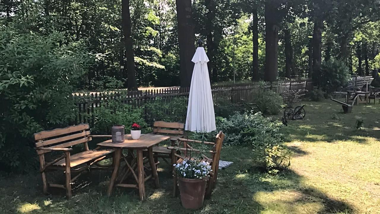 Helenes Ferienwohnung Auf Dem Bauernhof - Lausitzer Seenland Lauta المظهر الخارجي الصورة