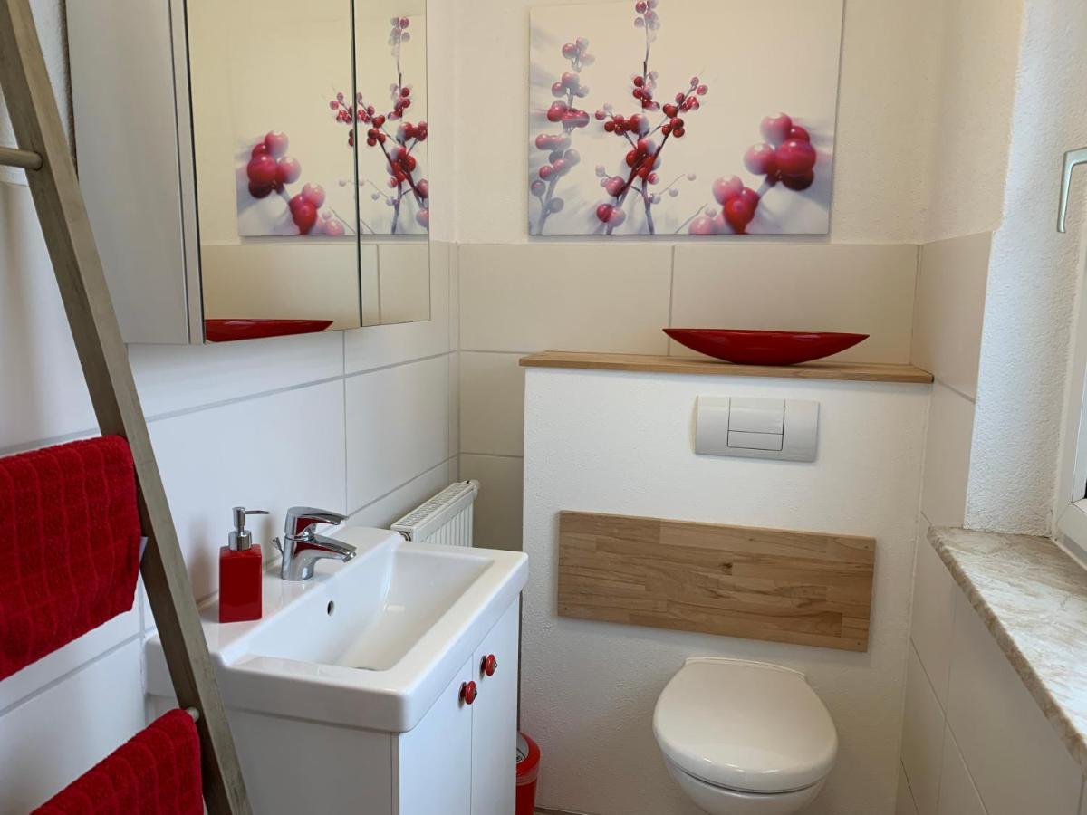 Helenes Ferienwohnung Auf Dem Bauernhof - Lausitzer Seenland Lauta المظهر الخارجي الصورة
